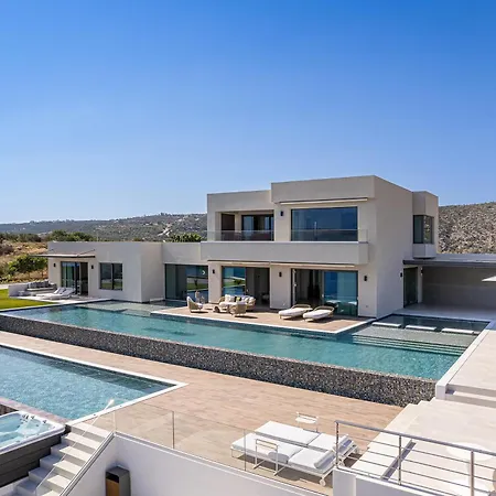 Villa Only View Luxury Hanya